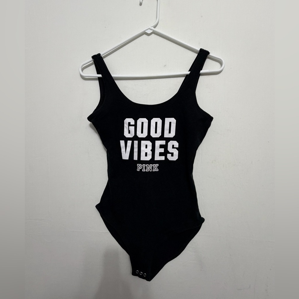 PINK Victoria’s Secret Black Good Vibes Bodysuit women’s size XS (A415)✨
